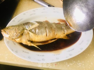 清蒸黄花鱼的做法步骤：10