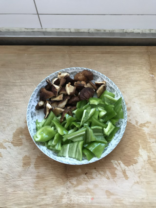 黄焖鸡的做法步骤：2