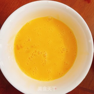 虫草花炒鸡蛋的做法步骤：3