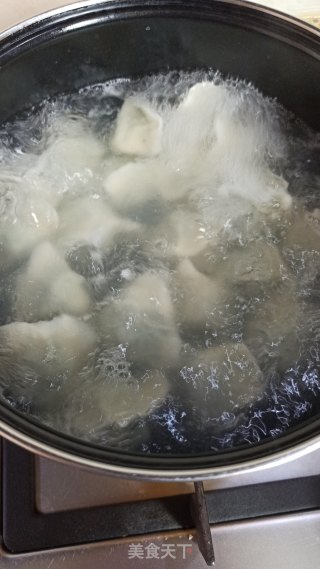 猪肉荠菜饺子的做法步骤：11