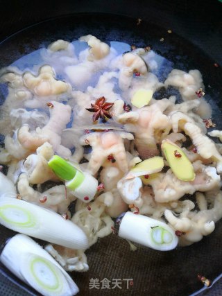 柠香酸辣鸡爪的做法步骤：3