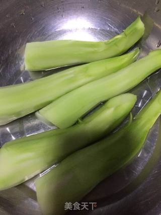 拌菜芯的做法步骤：1