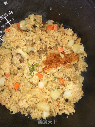 简易版电饭锅香肠煲仔饭的做法步骤：11