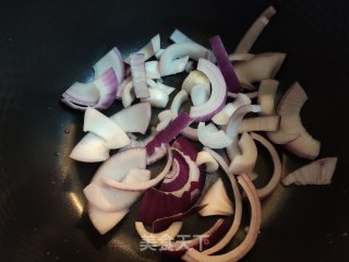 电饭锅盐焗鸡翅根的做法步骤：6