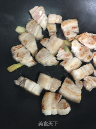 五花肉烧四季豆的做法步骤：3