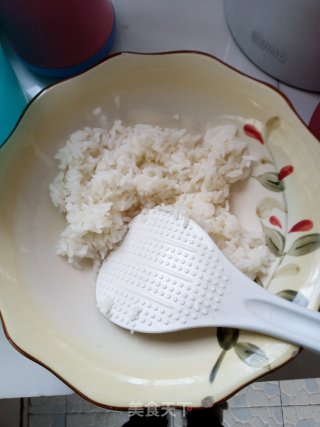 蛋包饭的做法步骤：1