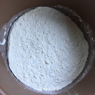 韭菜粉丝鸡蛋馅饼的做法步骤：2