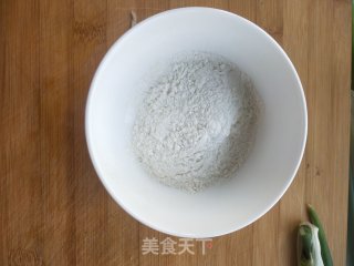 好吃的葱花饼的做法步骤：4