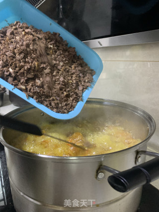 香辣牛肉酱的做法步骤：10