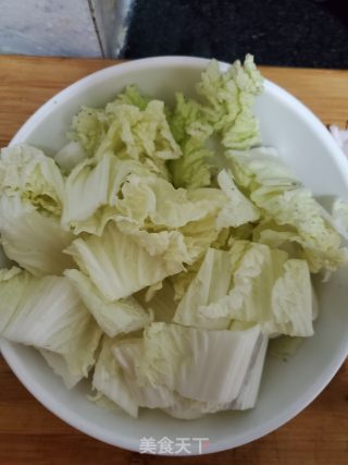 五花肉炒白菜的做法步骤：3