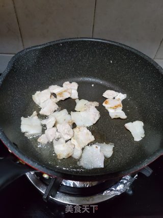 五花肉炒白菜的做法步骤：5