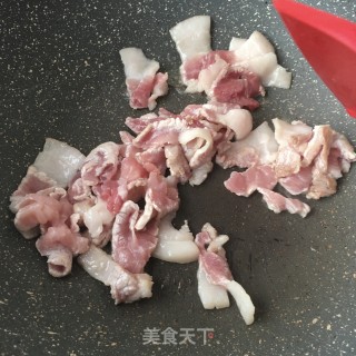 “春日应季美食”春葱炒肉的做法步骤：6