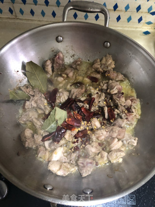 红酒烧兔肉的做法步骤：5