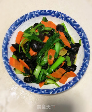 木耳炒油菜的做法步骤：6