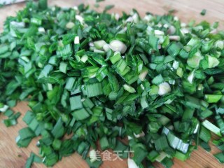 韭菜饺子的做法步骤：2