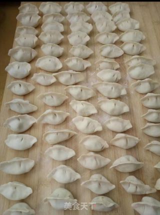韭菜饺子的做法步骤：8