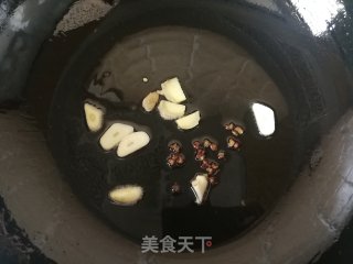 木耳炒芦笋的做法步骤：6