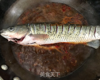 酸辣炖鱼的做法步骤：9