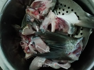酸辣鱼的做法步骤：2