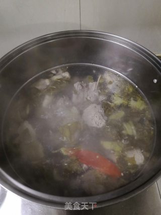 酸汤海带炖老鸭的做法步骤：5
