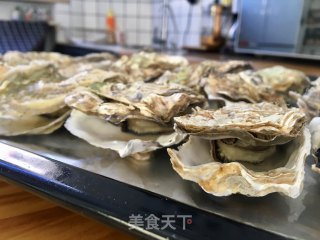 烤箱版原汁生蚝（轻松开蚝法）的做法步骤：4