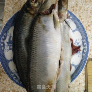 香辣青鱼的做法步骤：2