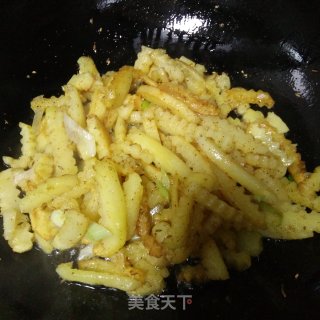 风味狼牙土豆条的做法步骤：7