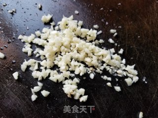 西芹木耳拌白玉贝的做法步骤：5