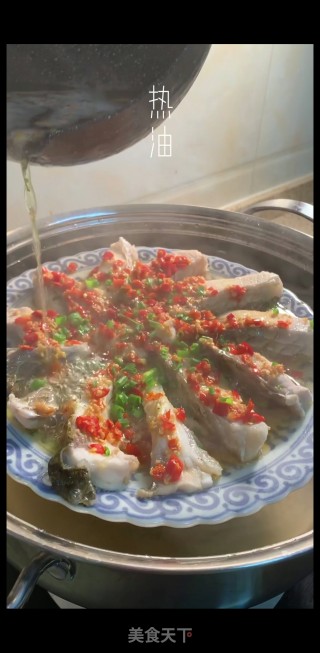 剁椒鱼腩的做法步骤：5