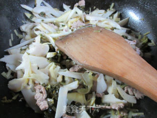 咸菜里脊肉炒雷笋的做法步骤：8