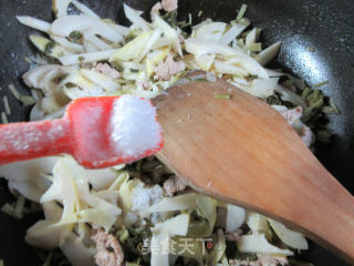 咸菜里脊肉炒雷笋的做法步骤：10
