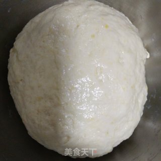 炸豆沙包的做法步骤：2