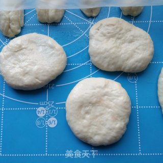 炸豆沙包的做法步骤：5