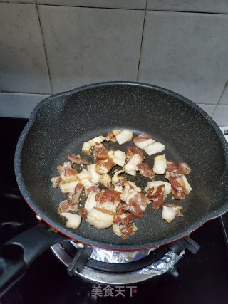 五花肉烧白菜黑木耳的做法步骤：3