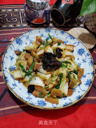五花肉烧白菜黑木耳的做法步骤：9