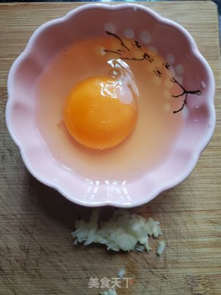 煎蛋白花菜汤的做法步骤：2