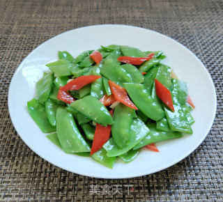 清炒荷兰豆的做法步骤：6