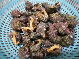 白灼海苦螺的做法步骤：1