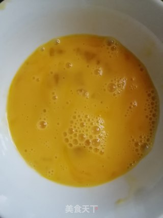 菠菜梗炒鸡蛋的做法步骤：2