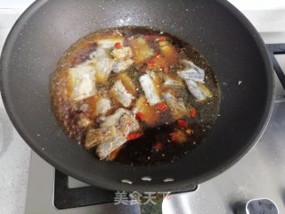 红烧带鱼的做法步骤：6