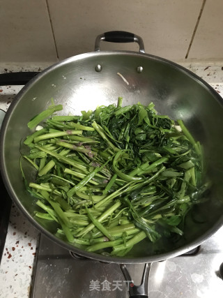 虾酱炒通菜的做法步骤：5