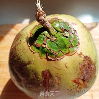 巧开椰青的做法步骤：2