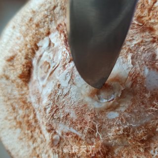 巧开椰青的做法步骤：7