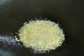 西兰花炒香肠的做法步骤：4