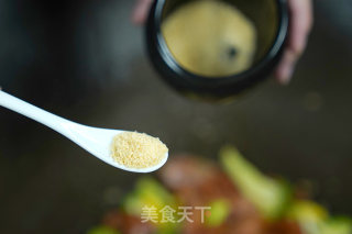 西兰花炒香肠的做法步骤：7