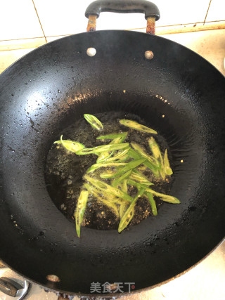 红黄绿混炒的做法步骤：3