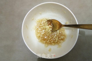 蒜香煎鸡排的做法步骤：2