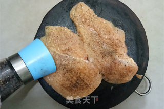 蒜香煎鸡排的做法步骤：5