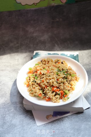 菜心牛肉炒饭的做法步骤：8
