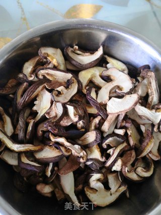 宝宝辅食-自制香菇粉的做法步骤：3